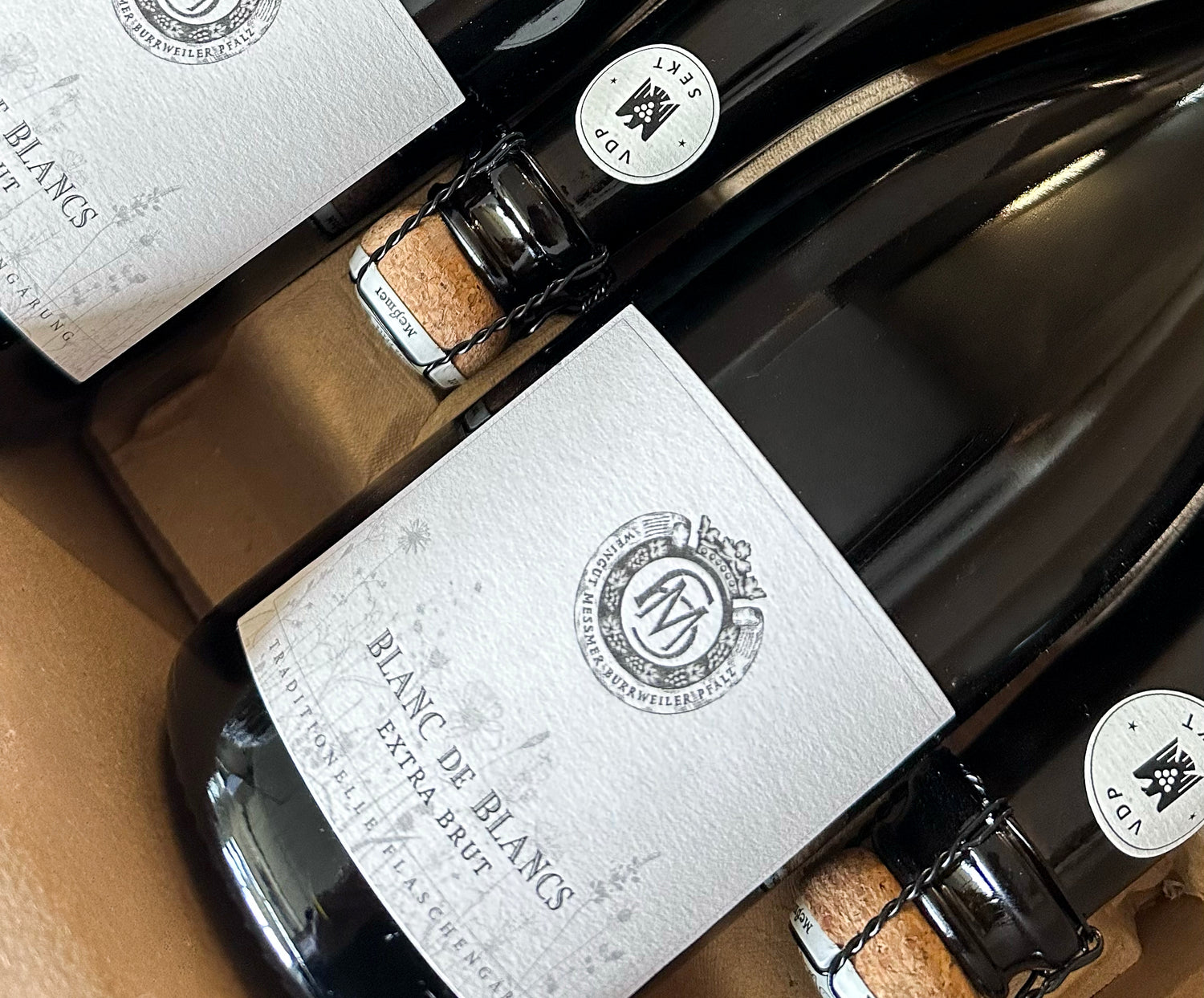 Extra brut - unverfälscht & puristisch