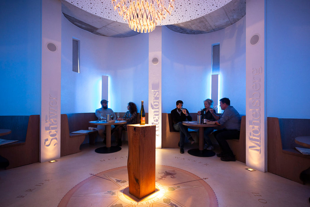 Sensorische Lichtweinprobe